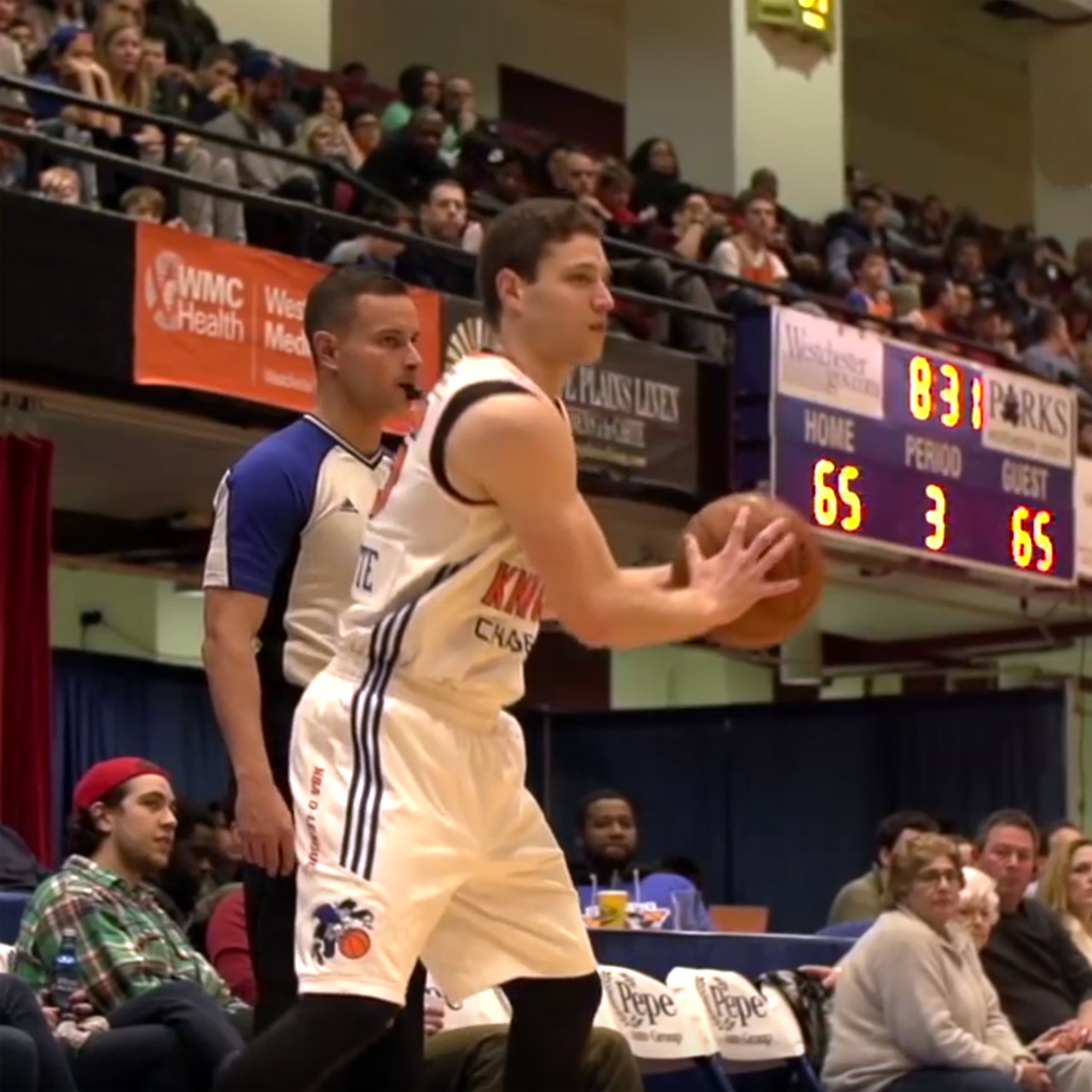 Jimmer Fredette leads the Westchester Knicks
