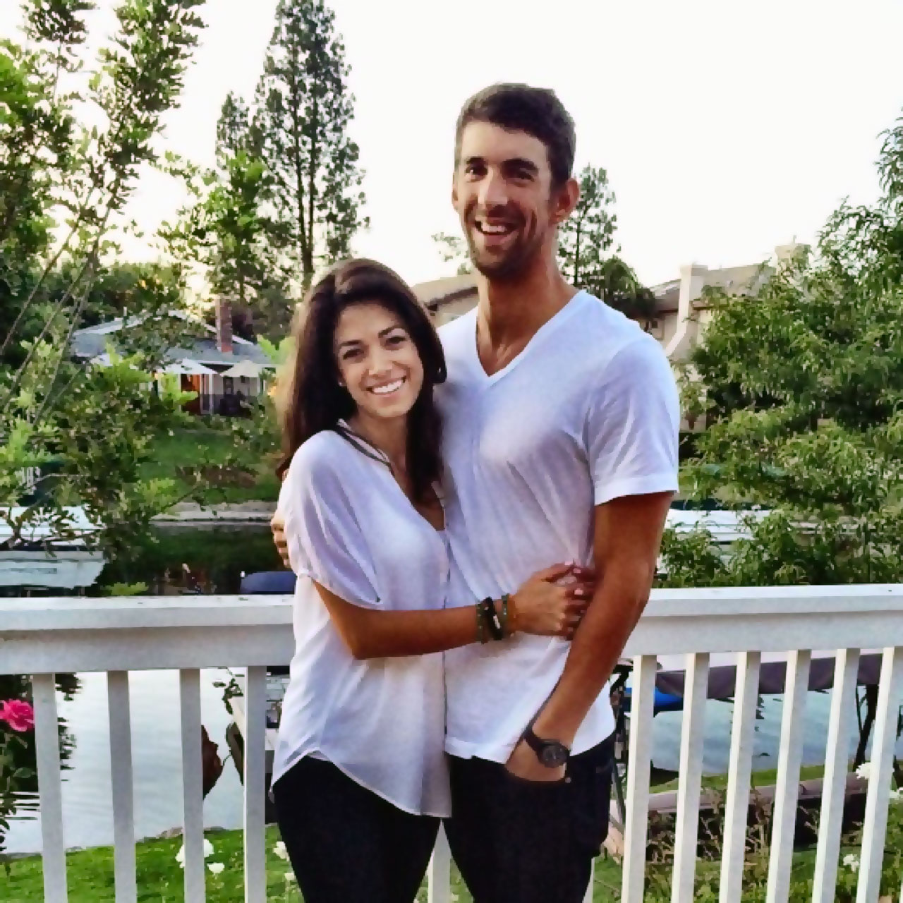Miss California Nicole Johnson engaged to Michael Phelps