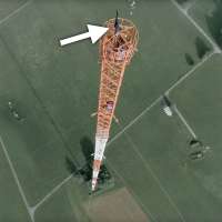 Urban climber does handstand atop 1200-foot tall German radio mast