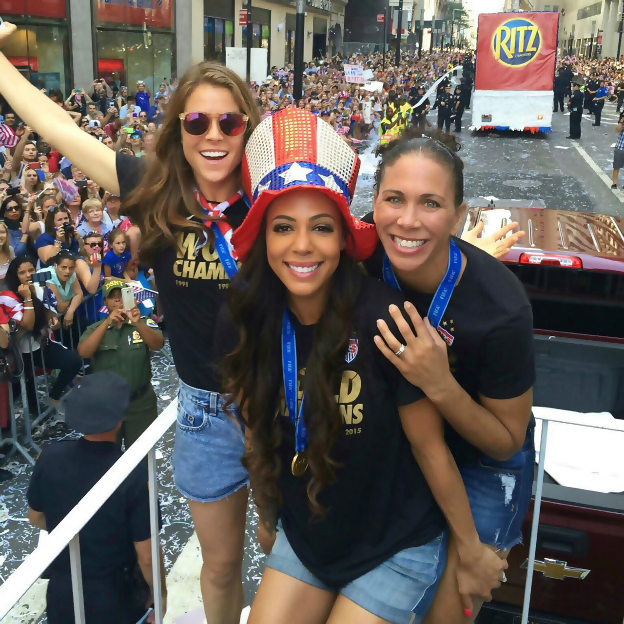 2015 Women's World Cup champion USWNT get their own NYC ticker tape parade