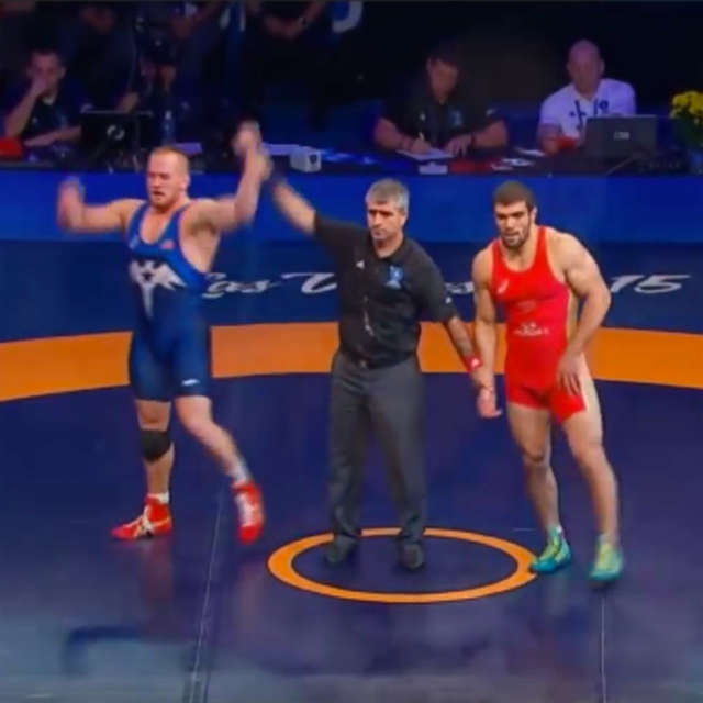 Kyle Snyder wins first wrestling world championship at age nineteen