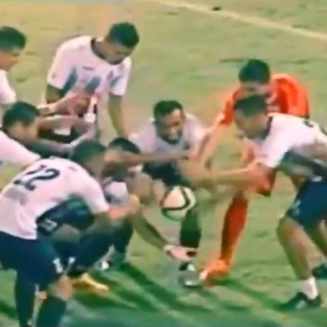 Zamora striker Cesar Martinez levitates soccer ball